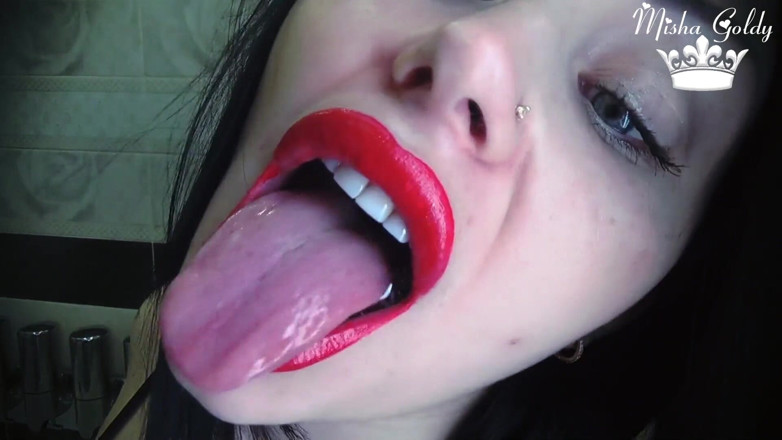 Goddess Misha Goldy: เธอจะเป็นส่วนหนึ่งของร่างกายสวยงามของฉันตลอดไป! เฟติชการกิน!