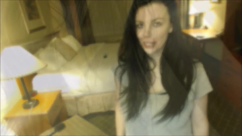 Lovely Lilith: Lets bust my buttons