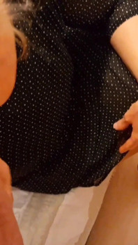 Selenas nahaufnahme blowjob, Füße und beinanbetung