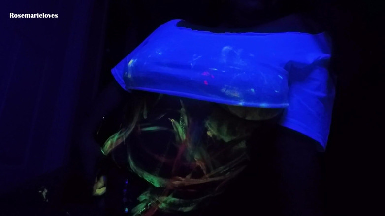 RosemarieLoves: Świecić w ciemnych piersiach i dupie