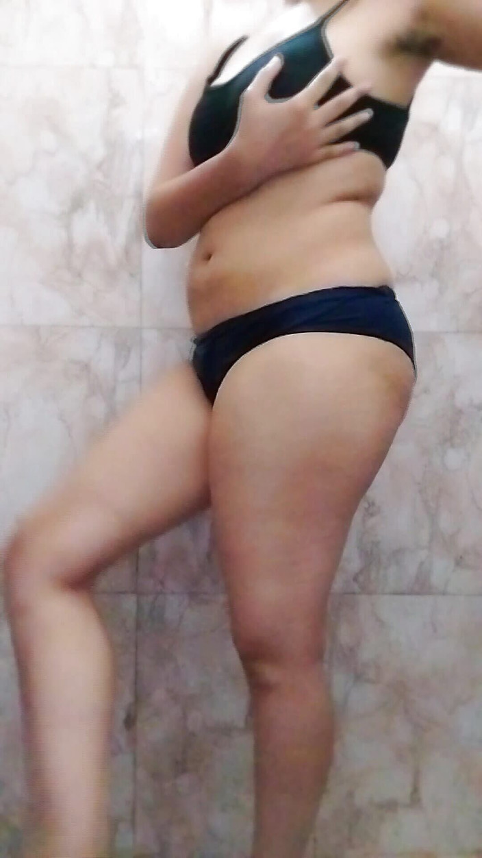 Riyathakur: 德西村女孩自制的身体表演 16