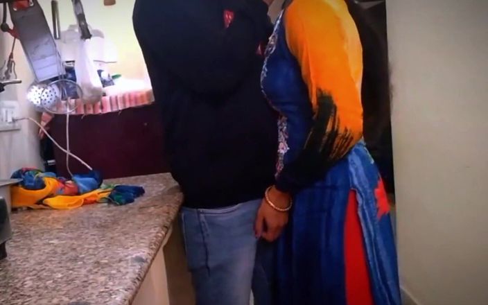 InNeed_Indeed: Sexe en tant que beau-fils et belle-mère quand elle ne...