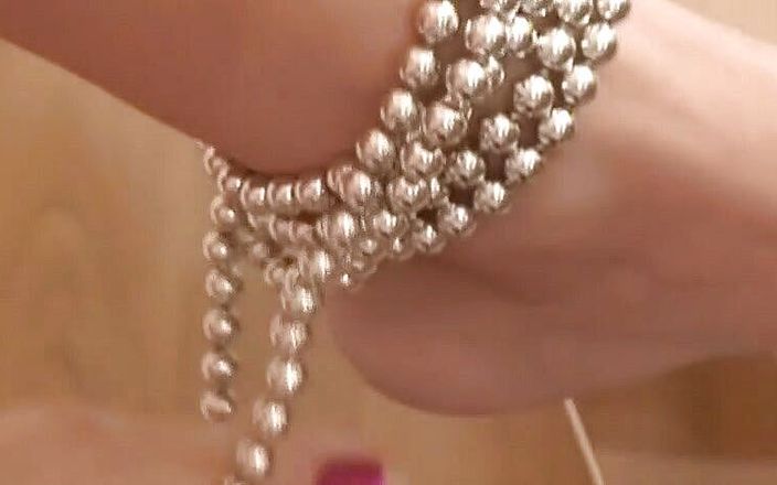 Foot Girls: Tự làm chân tôn thờ jeweled