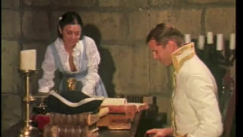 Inhonorof porn: Služka a generál starověký orgasmus