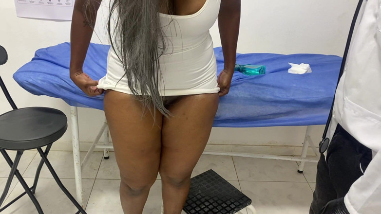 karimguler8: Gynecologist Fucks Grandma Culona Ended up Giving Her a Lot...