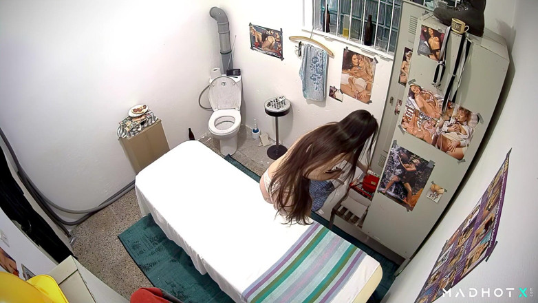 Madhot X: Massage Made Her Wet as November Rain