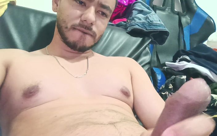 Tommhot: 玩弄我的鸡巴