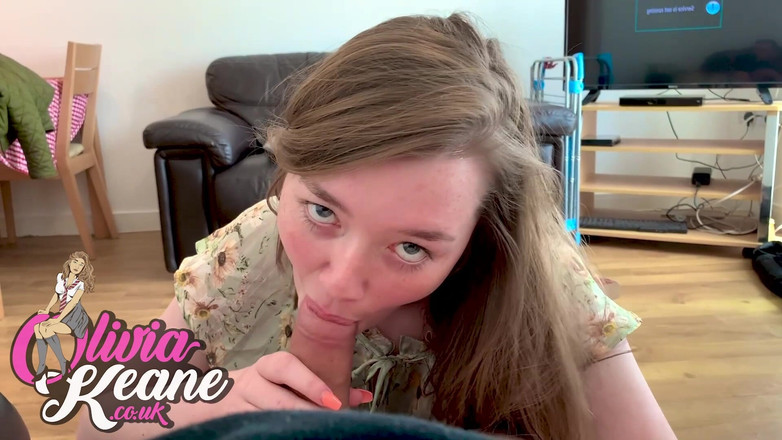 Olivia Keane: Genç kız arkadaş Olivia Keane seni nasıl aldattığını gösteriyor