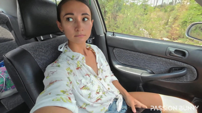 PassionBunny: Im auto stecken und auf dem Florr pinkeln