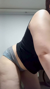 Curvy Nicole Has Swollen Titties!
