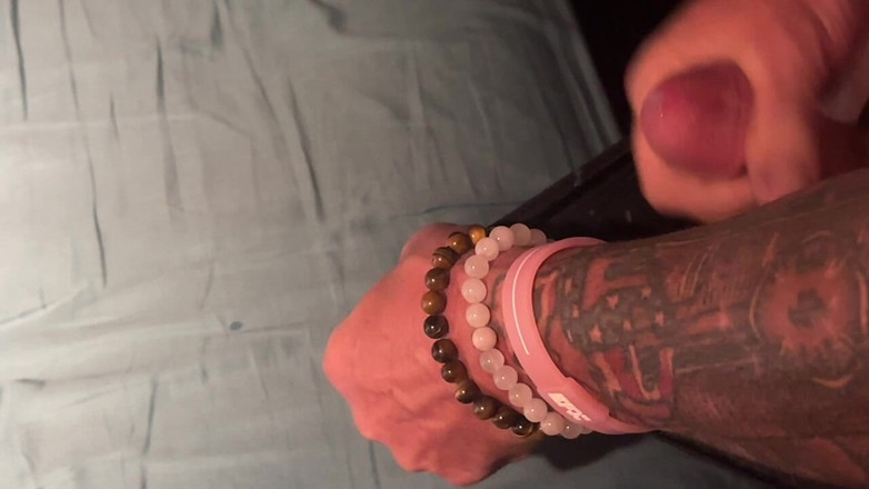 Tatted Daddy: Masturbatie klaarkomen