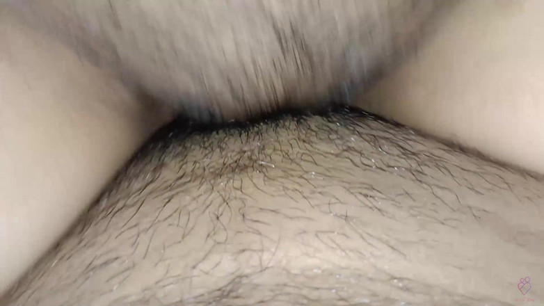 LetsFbaby: L'arrapata sorellastra ama il cazzo enorme del fratellastro