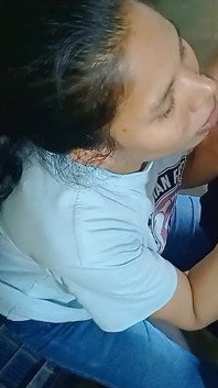 Blowjob Girl Before Visiting Vacation