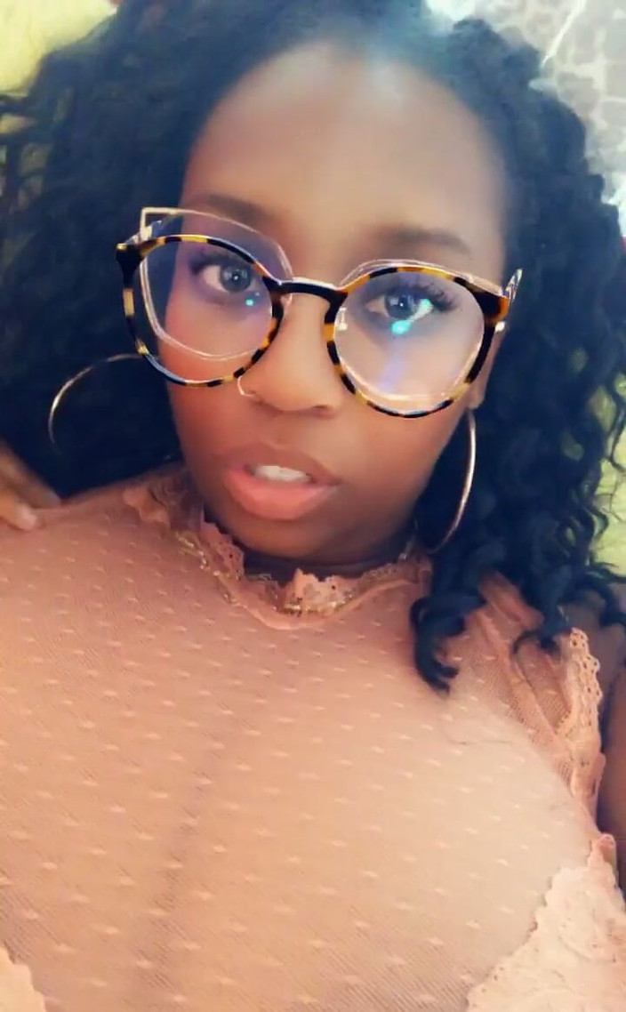 Diamond: 右に見えるおっぱい