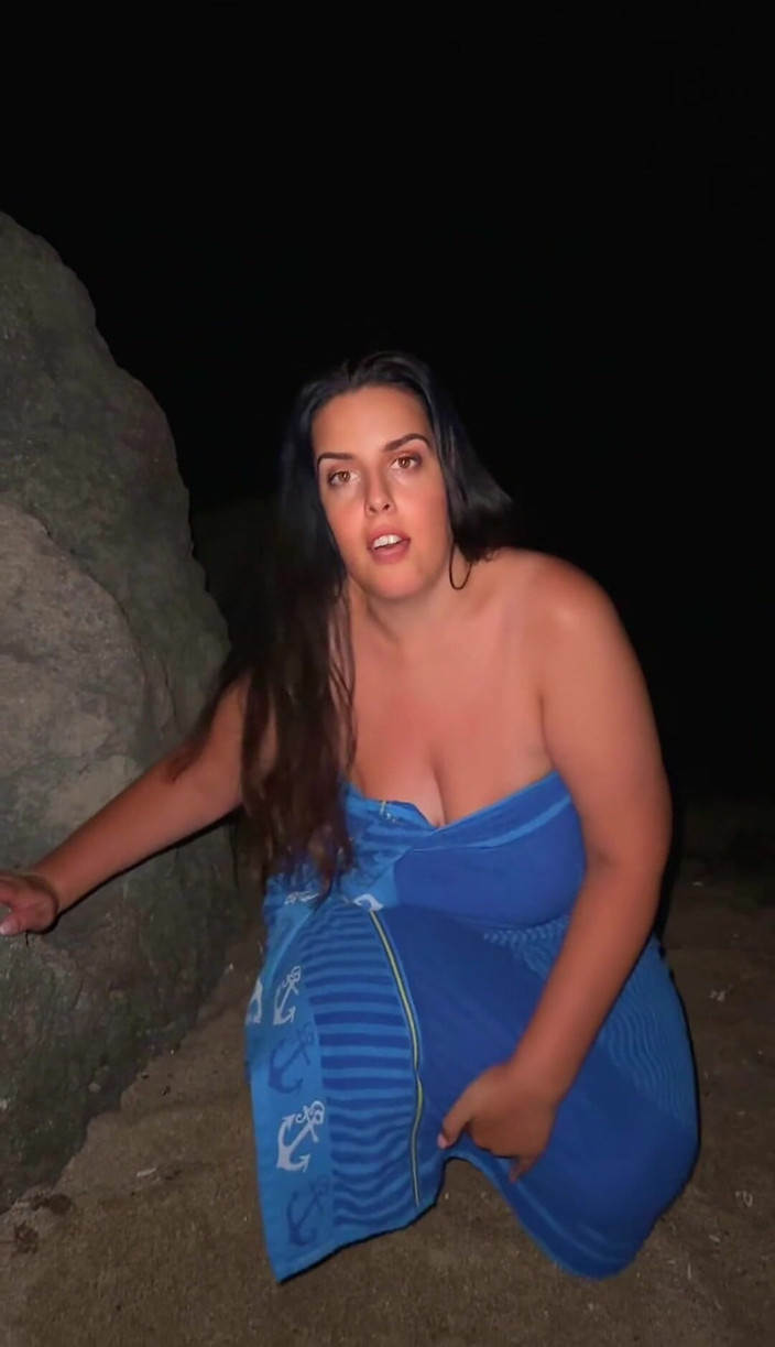 Young_strawberry: Stepmom Tease You on the Beach and Countdown