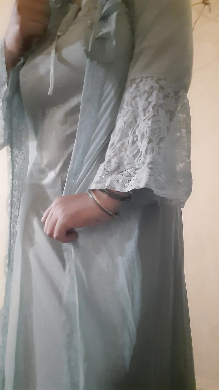 SameerPhunk: Istri semok India lagi asik panggilan video untuk suaminya bagian 1