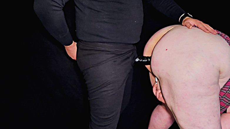 Twittiy: 汇编大屁股-请把它拿出来！我再也做不了了！