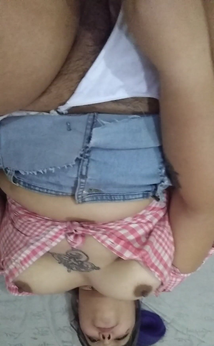 Reyna Tirana: Jelas aku tahu cara memesan sesuatu aku seorang cowgir