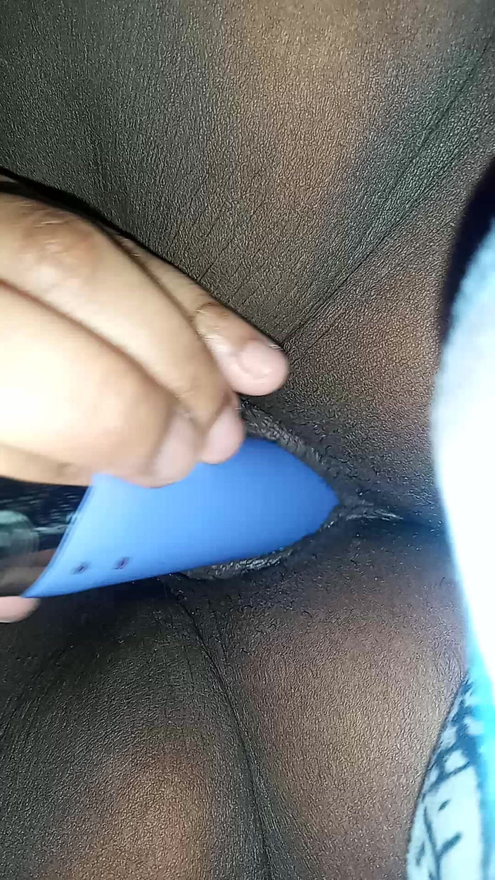 Lola Tha Pink Bunny: Гра в пизду вібратора