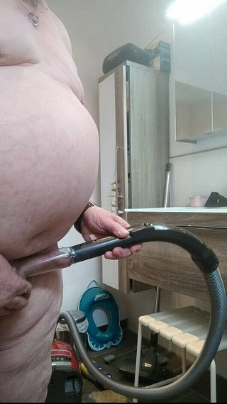 Karlchengeil: Kencing dan menghisap