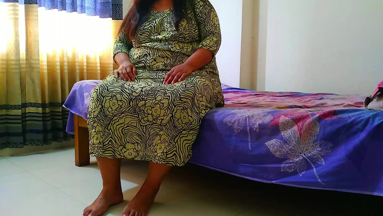 Aria Mia: India tetona y enorme madrastra la deja