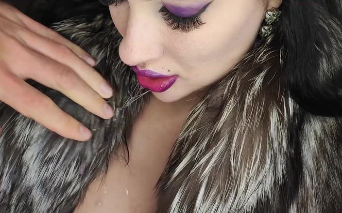Princess18_: Pompini e sborra dappertutto sulla mia pelliccia