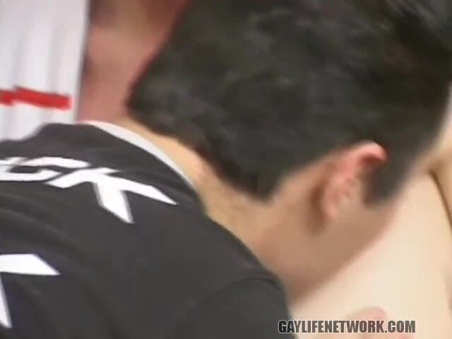 Gay Life Network: Twinks svačina na jídlo a navzájem