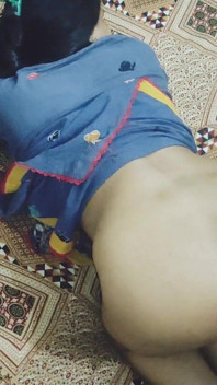 Pantat pembantu rumah menyakitkan apabila dia dikongkek