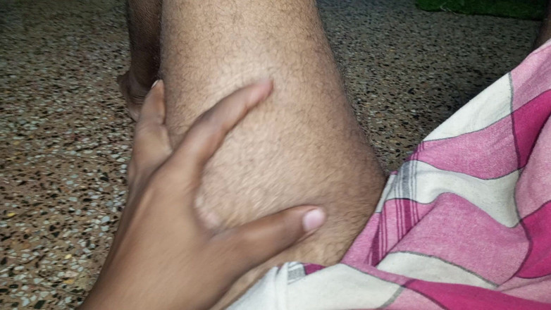 Sweet Indian cock: 孟加拉男孩用胸部吮吸和基辛操孟加拉嫂子的阴户