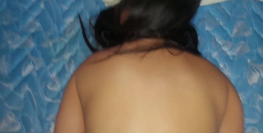 Lylsexxx: Han väcker mig med sin kuk utan att varna mig...