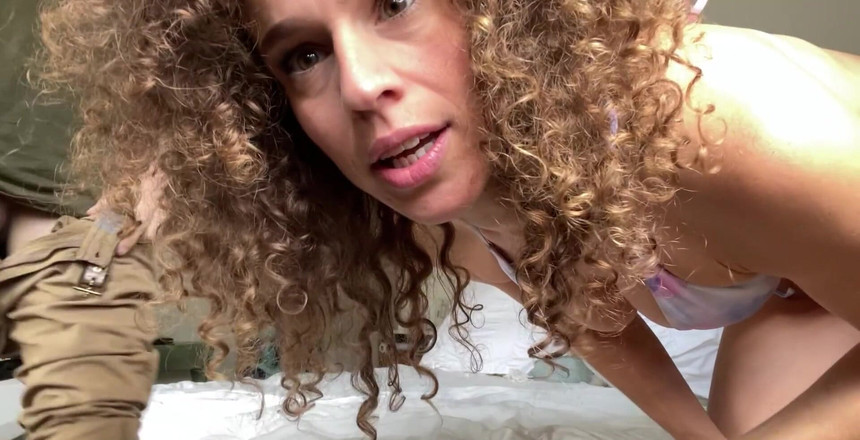 VibeWithMommy: Styvmamma fastnar med styvson!!! Vi blir bokstavligen fångade och freak...