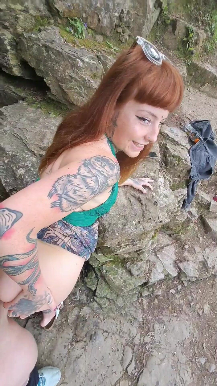 Yourfavecumslut: Kita Dikongkek Dalam Hutan! Keseronokan luar