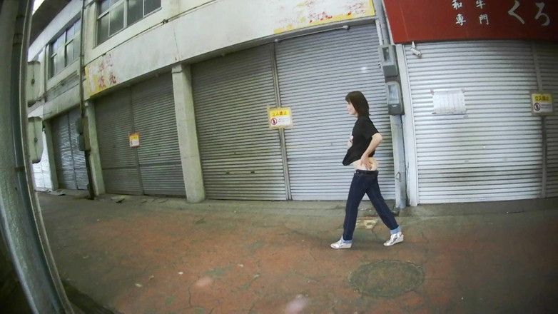 Mayumi Kanzaki: 일본이 엉덩이를 들고 밖에 나가다