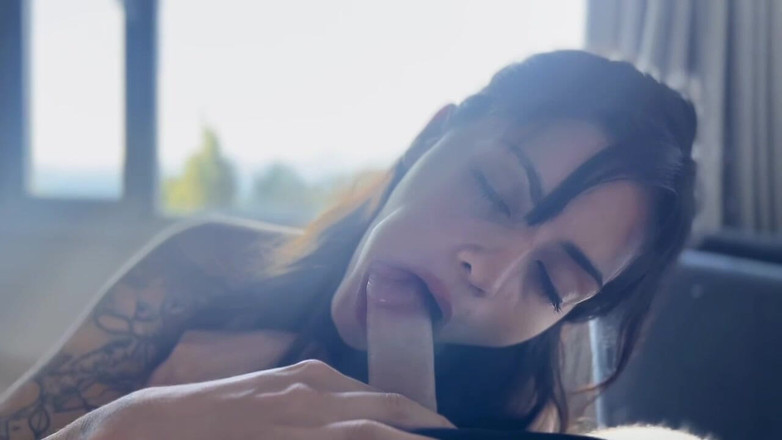 steffcrimeok: Perjalanan dengan bos saya: blowjob sudut pandangan pertama dan kongkek...