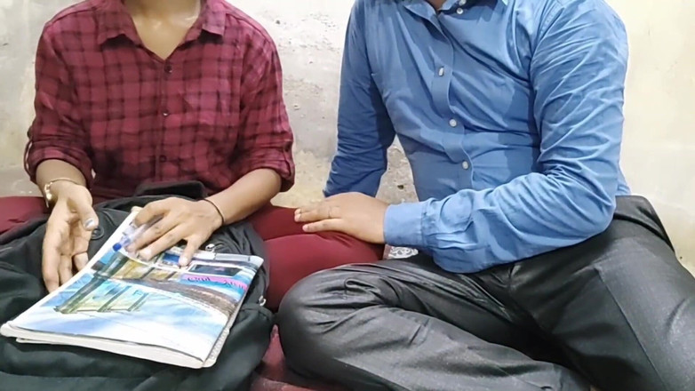 FloweryMask42: 教師は学生をファック