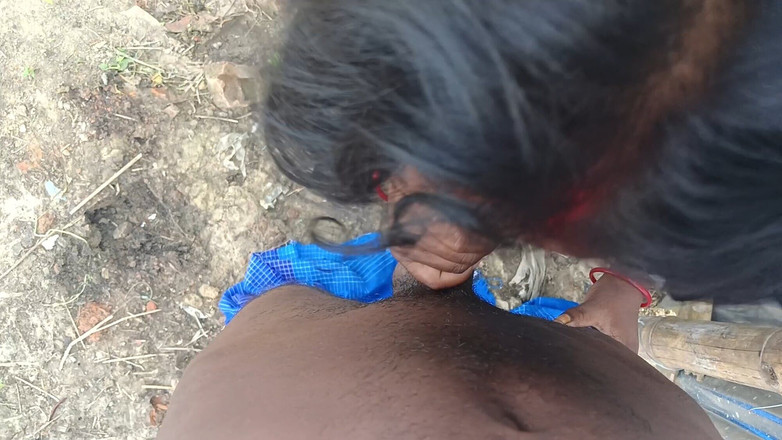 Nenika: Desi Bhabhi venku