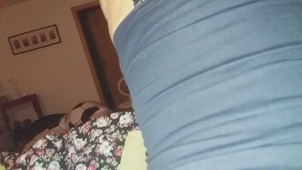 Sex future: Bonito pie y coño mojado y chupar polla