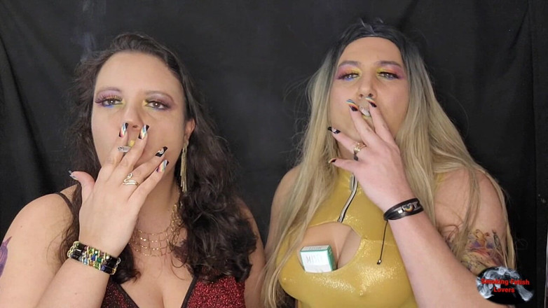 HollyCox: Rauchente damen, süchtig nach misty 120er