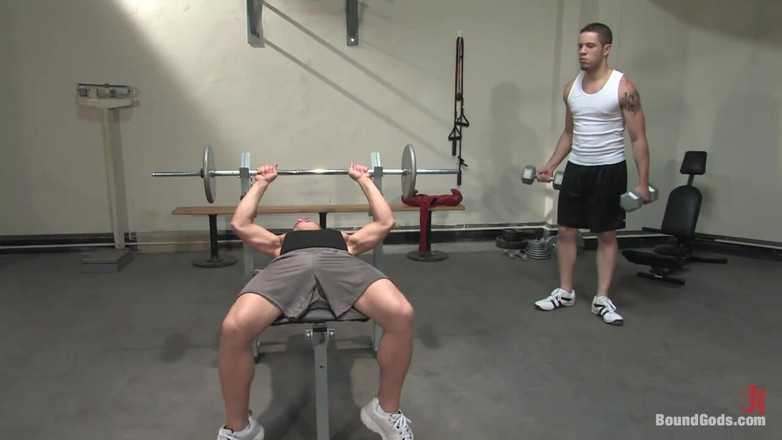 KINK men: De Gym Dekhengst