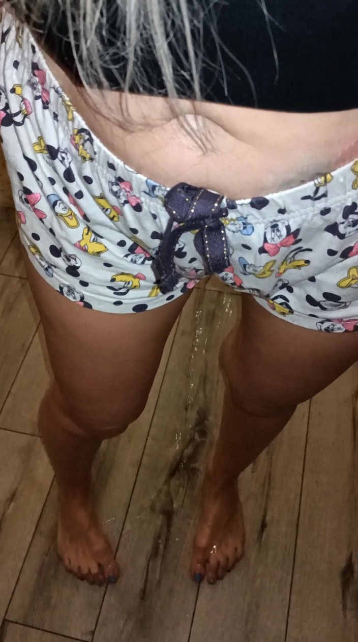 FrauleinP: Piżama sikanie desperacja