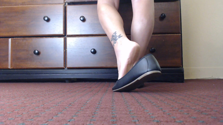 Abby Anna: Dirty feet ballet flats shoe play