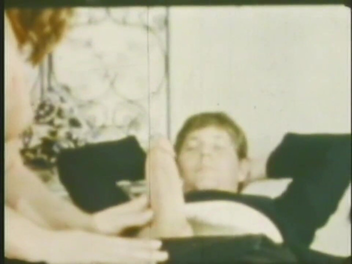 Vintage Usa: She needs to feel the cock in her mouth