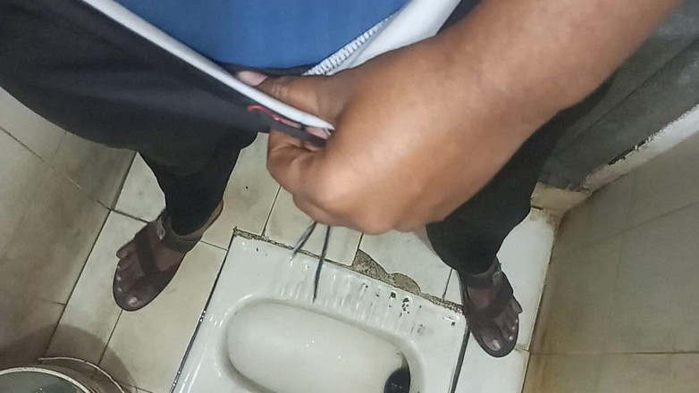 Sweet Indian cock: Cowok hot india lagi asik dan jilat