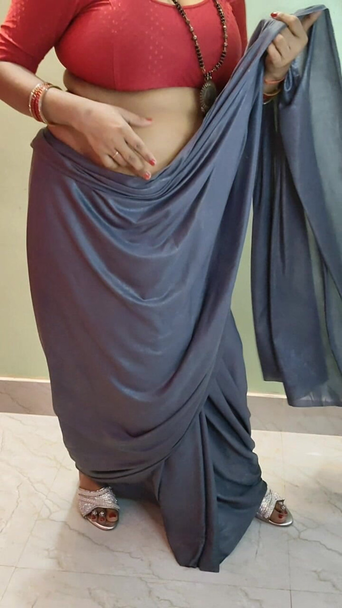 Kavita suman: 인도 비 마누라 Saree 블라우스 페티코트 누드 댄스