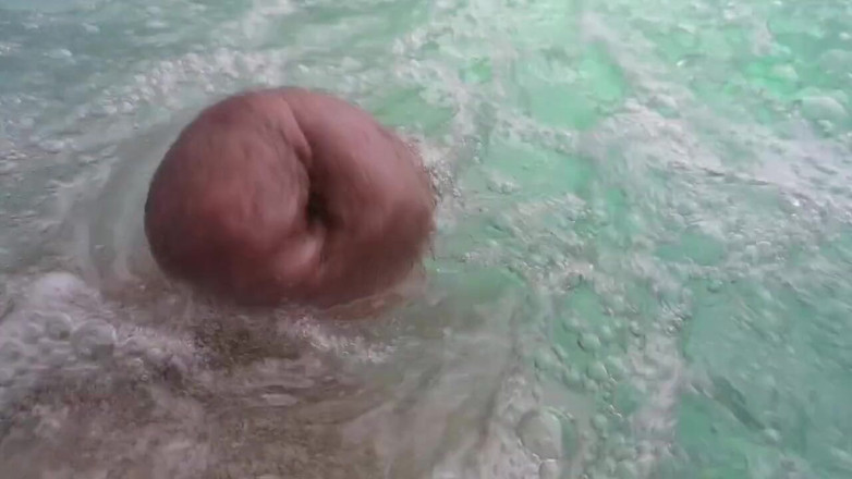 Monster_Meat_: Cuming in jacuzzi