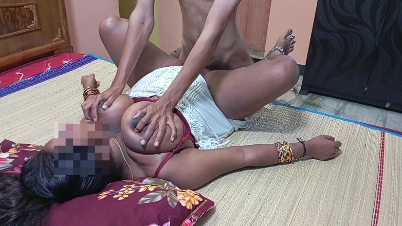 BeautyAnu: Tamilische tante mit dicken möpsen fickt mit großem schwanz, jungen,...