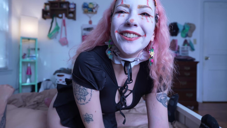 lilredvelvettt: 小丑女孩女友给你戴绿帽