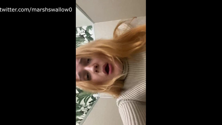 Marshswallow: Prawdziwa publiczna masturbacja w toalecie