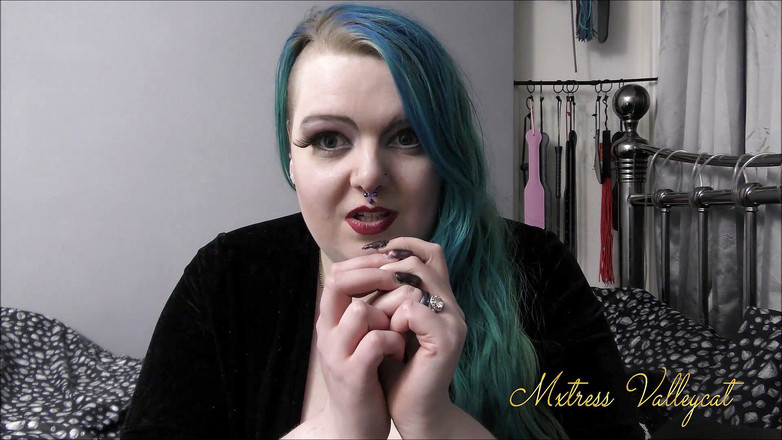 Mxtress Valleycat: あなたがクローゼットの中にいるなら、それは強制されません