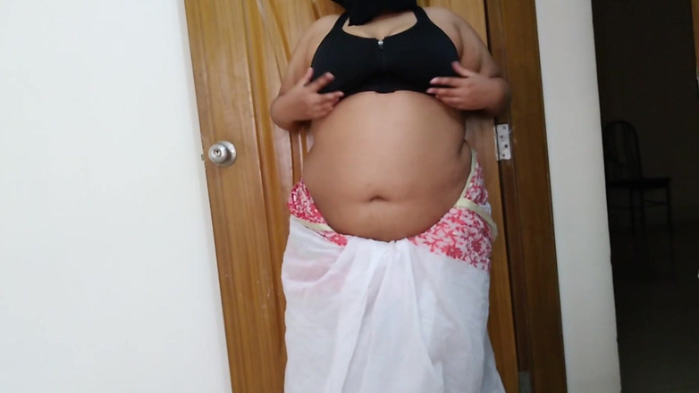 Aria Mia: Bhabhi는 Deva와 무료 섹스를 제공합니다